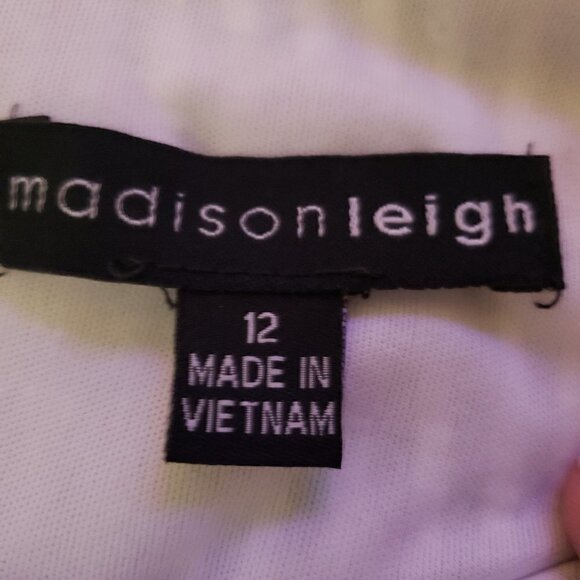 Madison Leigh Blue Seersucker dress with Lace trim - Picture 10 of 13